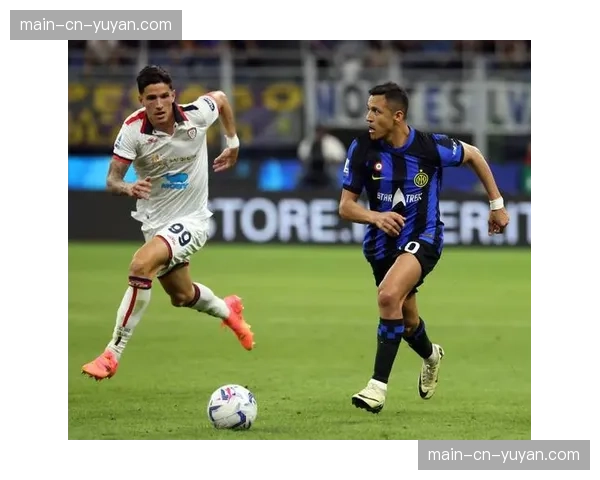 新星观察：18岁热那亚边后卫在意甲首秀中完成助攻与多次关键拦截