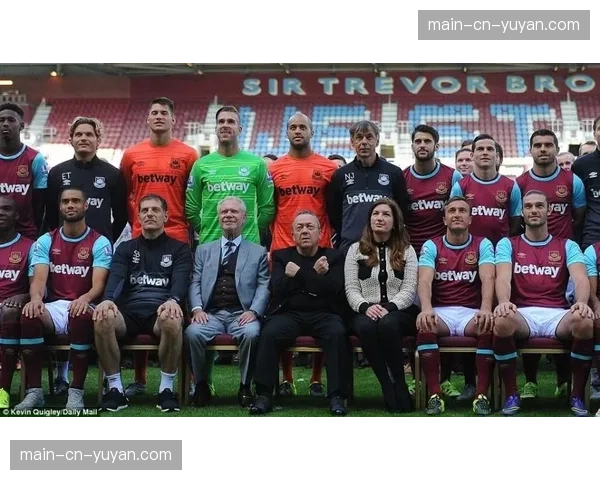 “足球进校园”项目报告：英超俱乐部青训营扩大至百所小学